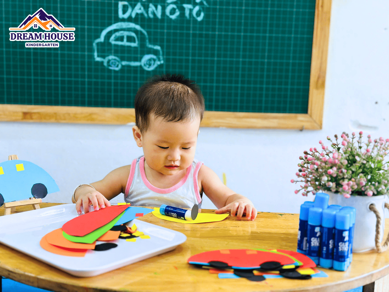 SÁNG TẠO NHỎ – CHIẾC Ô TÔ ƯỚC MƠ - Trường Mầm Non Ngôi Nhà Mơ Ước
