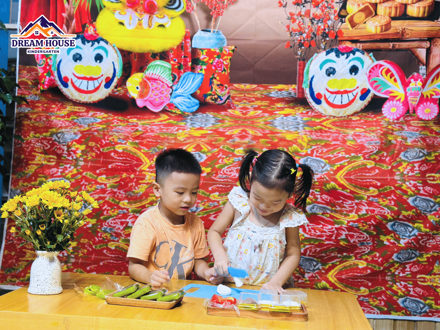 THƯỞNG THỨC HƯƠNG VỊ MÙA THU CÙNG BÉ - Trường Mầm Non Ngôi Nhà Mơ Ước
