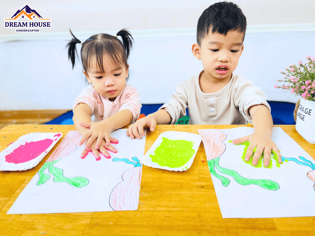 BÀN TAY BIẾT “VẼ” – NGẠC NHIÊN CHƯA BA MẸ ƠI! - Trường Mầm Non Ngôi Nhà Mơ Ước