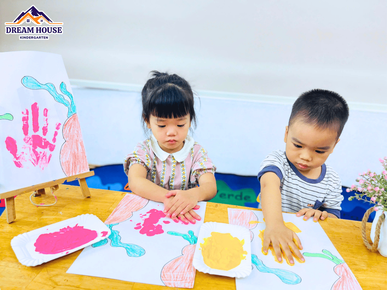 BÀN TAY BIẾT “VẼ” – NGẠC NHIÊN CHƯA BA MẸ ƠI! - Trường Mầm Non Ngôi Nhà Mơ Ước