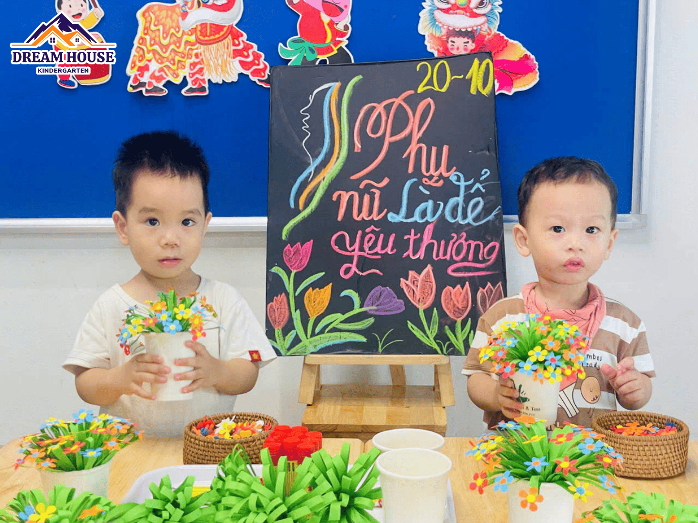 CHẬU HOA YÊU THƯƠNG – MÓN QUÀ NGỌT NGÀO DÀNH TẶNG MẸ - Trường Mầm Non Ngôi Nhà Mơ Ước