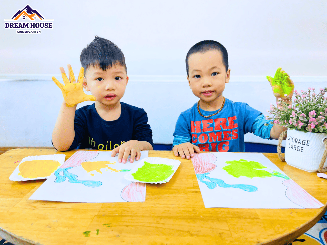 BÀN TAY BIẾT “VẼ” – NGẠC NHIÊN CHƯA BA MẸ ƠI! - Trường Mầm Non Ngôi Nhà Mơ Ước