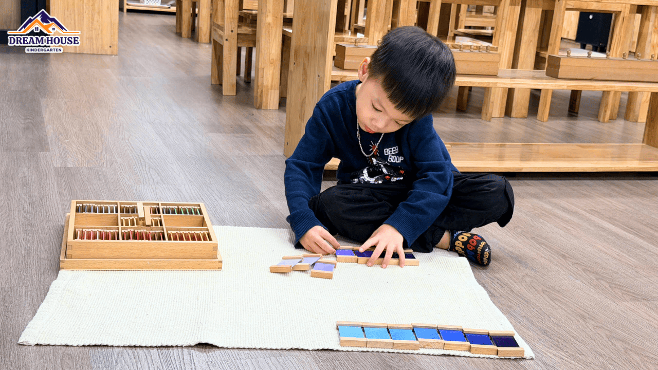 KHÁM PHÁ MONTESSORI ĐẦY HỨNG KHỞI TẠI DREAM HOUSE KINDERGARTEN KHÁM PHÁ MONTESSORI ĐẦY HỨNG KHỞI TẠI DREAM HOUSE KINDERGARTEN - Trường Mầm Non Ngôi Nhà Mơ Ước