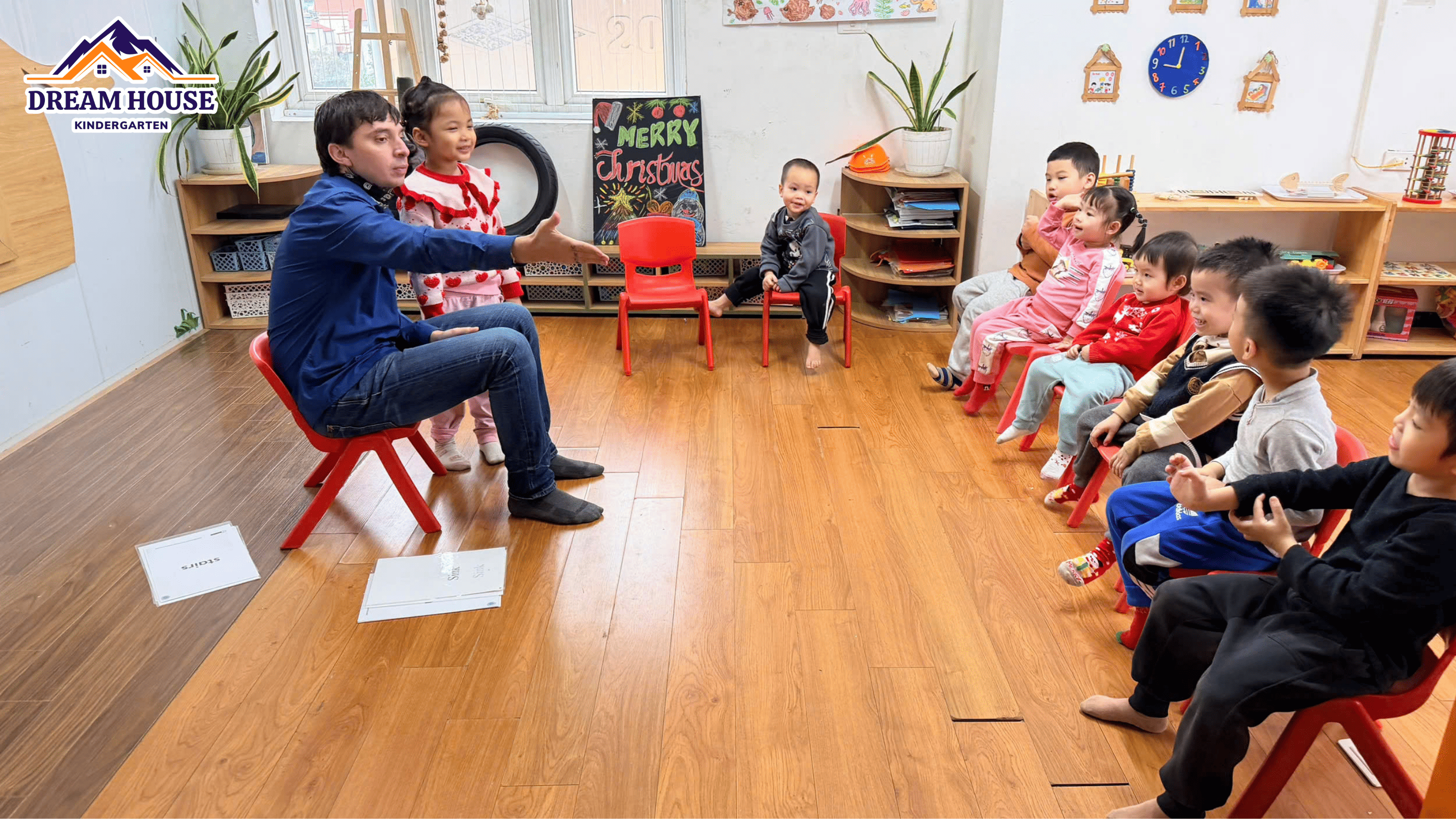 GIỜ HỌC TIẾNG ANH – HỌC MÀ CHƠI, CHƠI MÀ HỌC - Trường Mầm Non Ngôi Nhà Mơ Ước