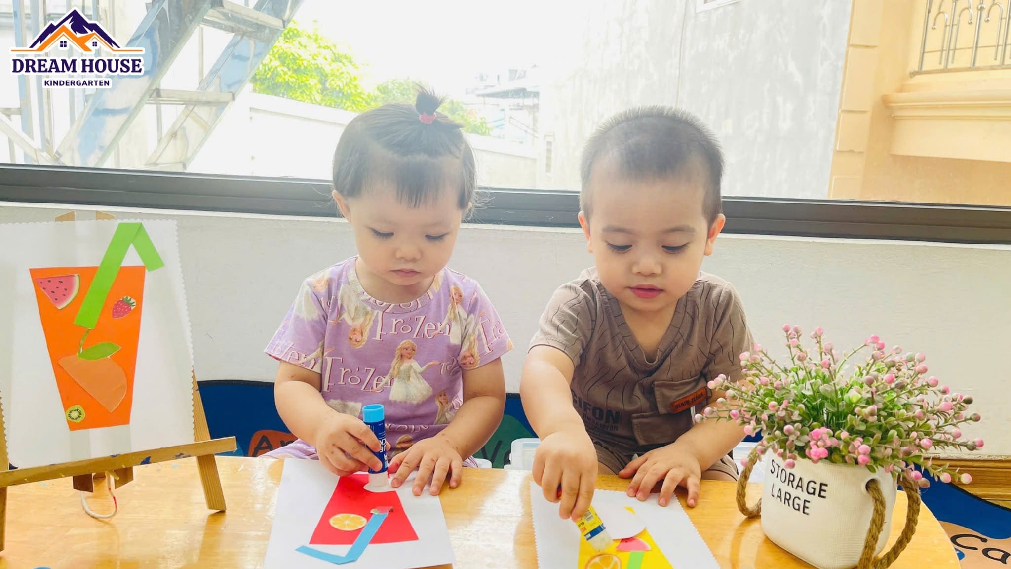 HOẠT ĐỘNG "BÉ LÀM LY NƯỚC MÙA HÈ" HOẠT ĐỘNG "BÉ LÀM LY NƯỚC MÙA HÈ" - Trường Mầm Non Ngôi Nhà Mơ Ước